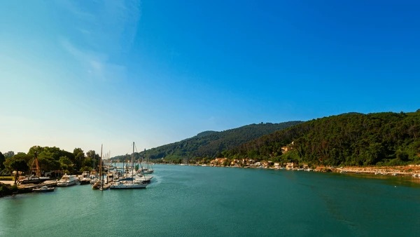 Bocca di Magra Port