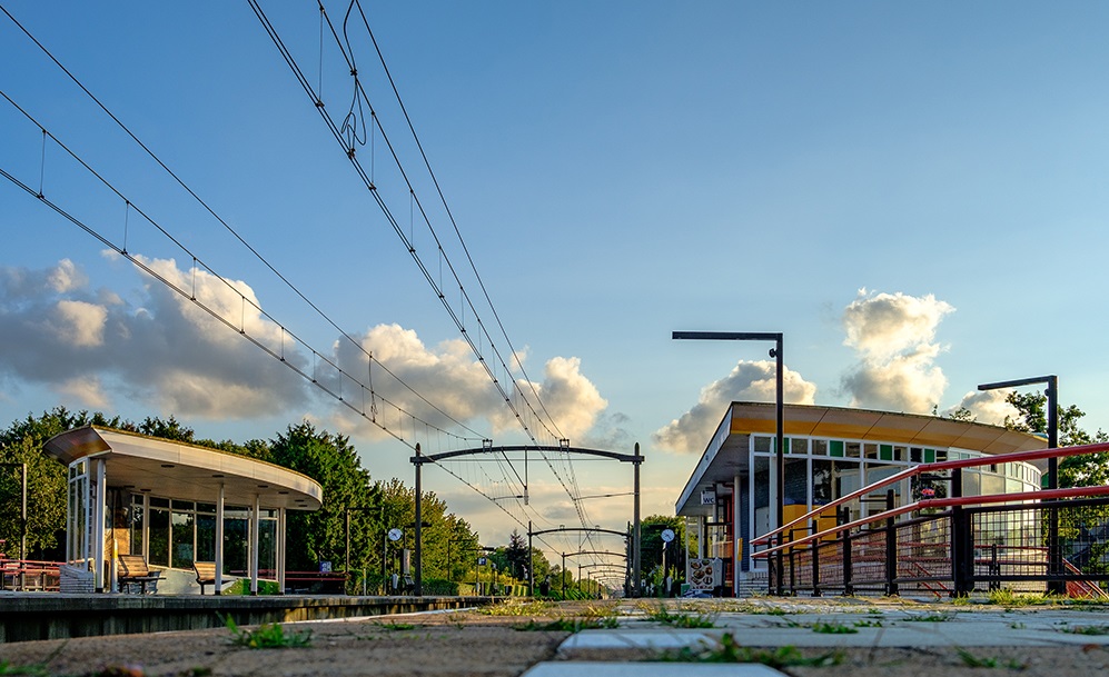 Helmond't Hout Train Station