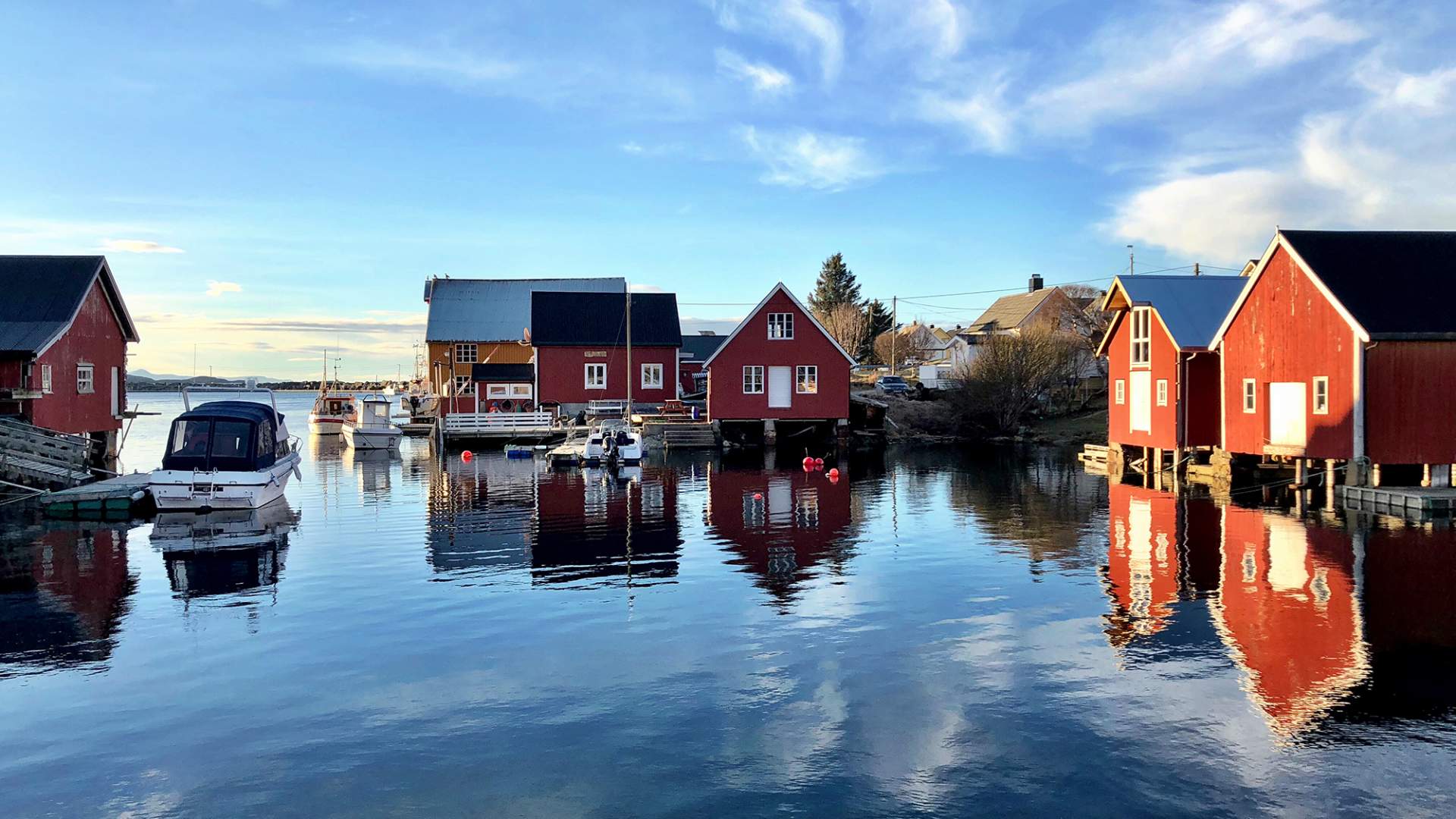 Bud Fishing Village