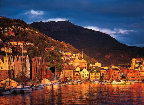 Vågen Bay