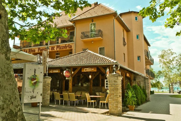 La Riva Resort Beach